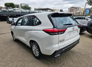 New Toyota Innova 2024 White
