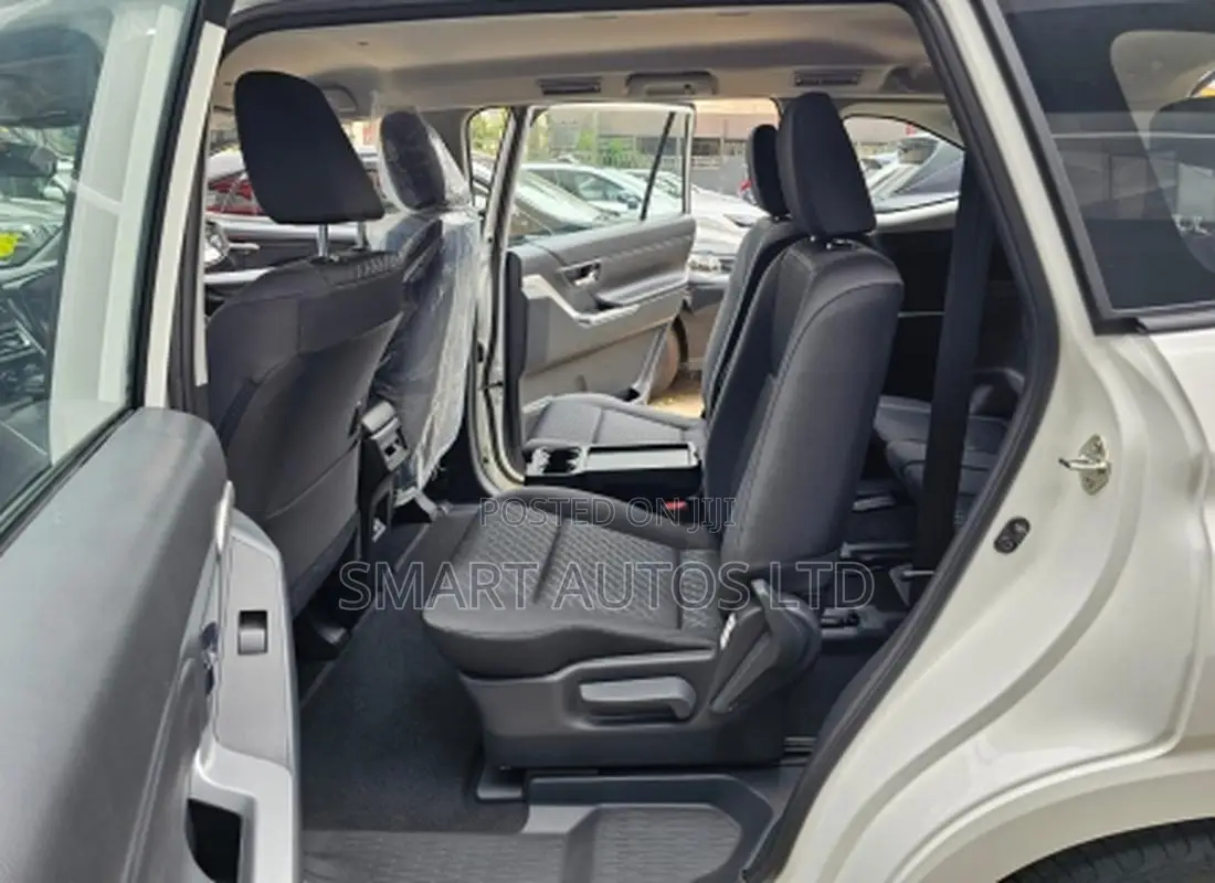 New Toyota Innova 2024 White