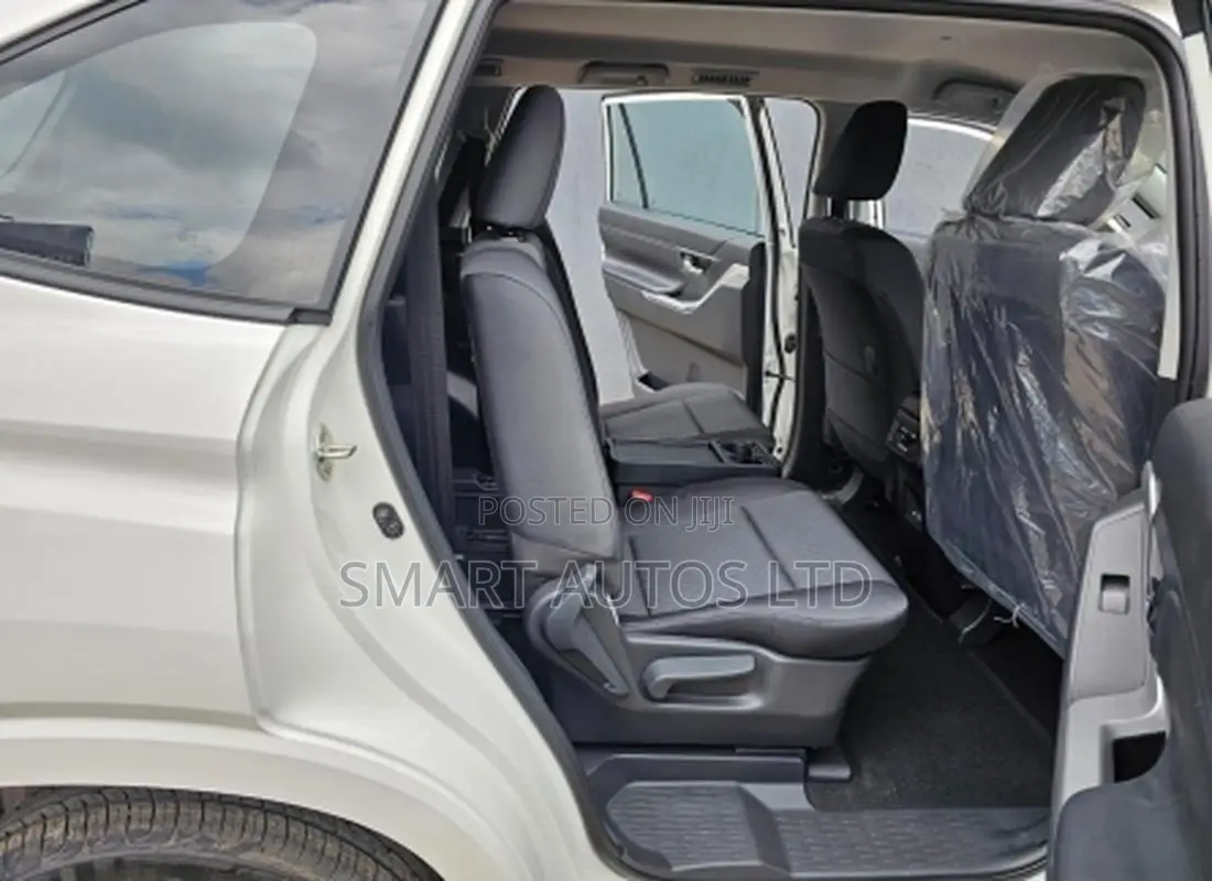 New Toyota Innova 2024 White