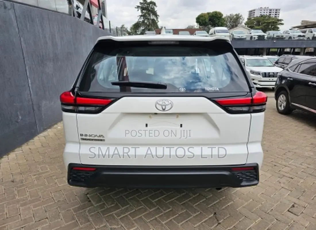 New Toyota Innova 2024 White