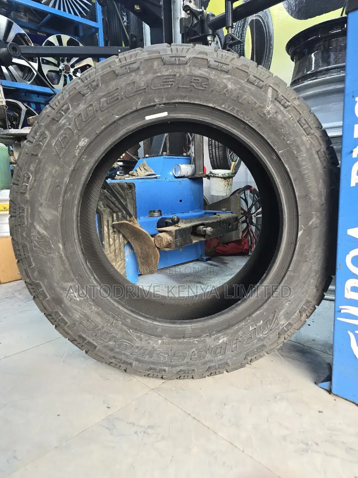 225/65r17 Bridgestone Dueler a/T Tire