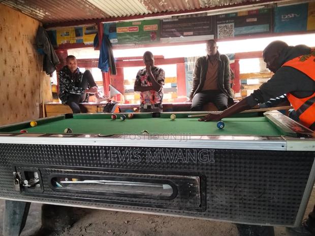 Pool Table - thumbnail 5