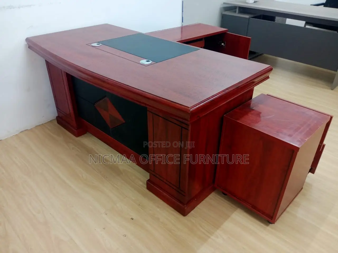 Executive Mahogany Finish Desk