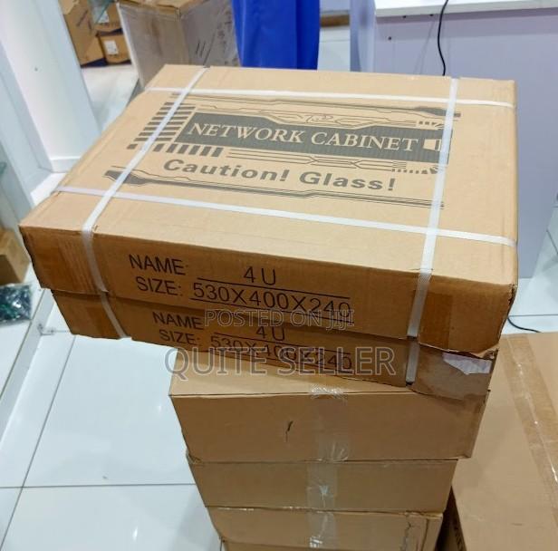 4u Network Cabinet 520 by 400 by 200
