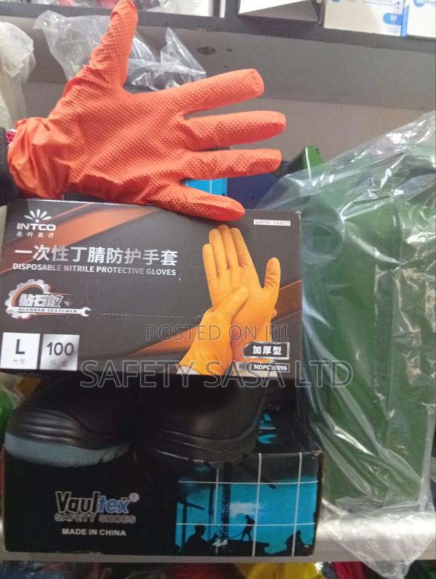 Disposable Gloves/ Heavy Duty Nitrile - main view