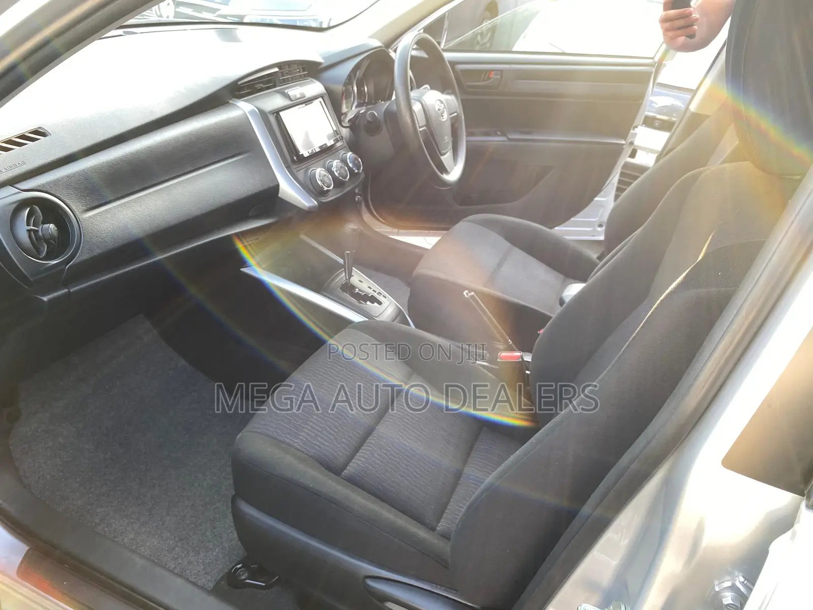 Toyota Corolla Fielder 2018 Silver