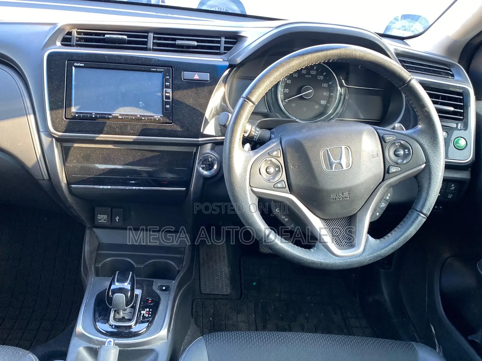Honda Grace 2018 Silver