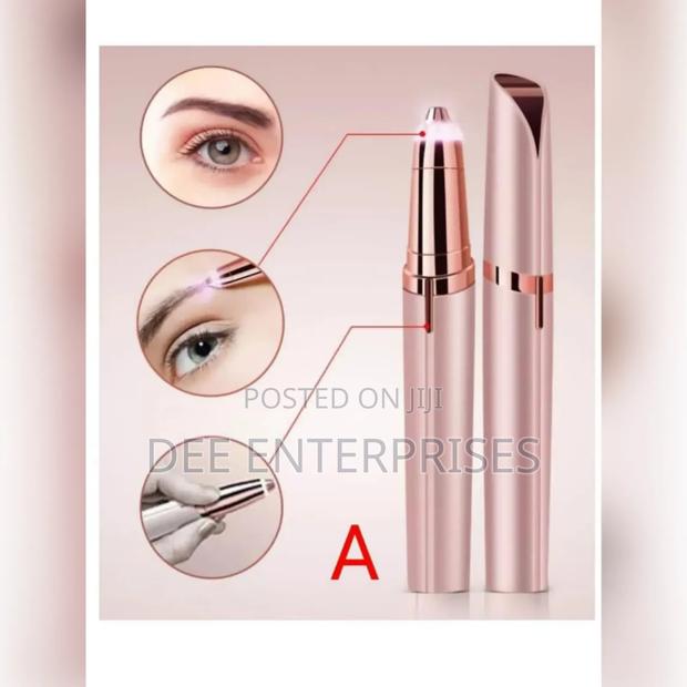 Battery Powered Flawless Facial Hair Shaver and Eye Brow Shaper