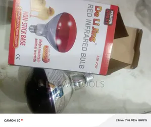 528 Capacity Eggs Incubator and Infrared Bulb