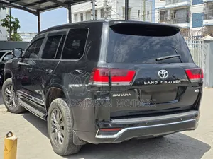 Toyota Land Cruiser 4.5 V8 TD 2019 Black
