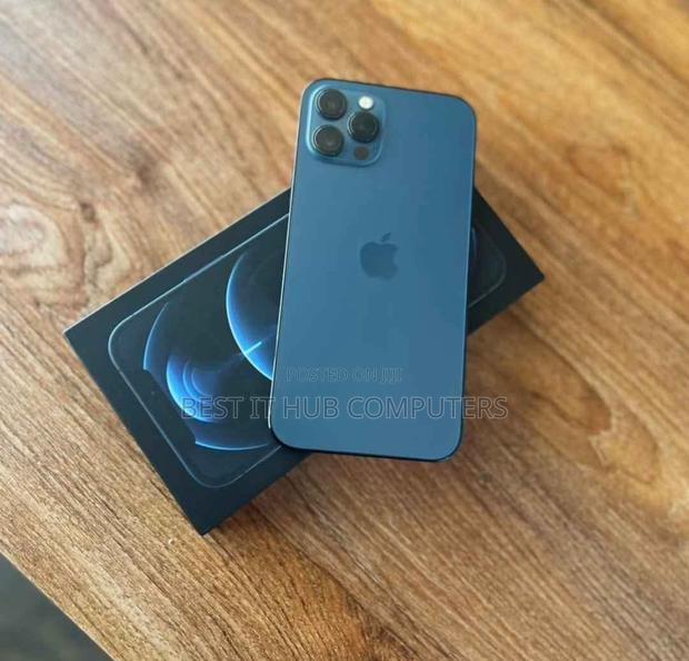 Apple iPhone 12 Pro Max 256 GB Blue - main view