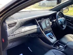 Toyota Harrier 2018 Black