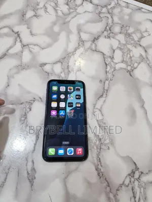 Apple iPhone 11 64 GB Black
