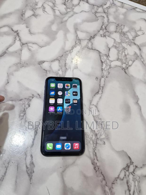Apple iPhone 11 64 GB Black - thumbnail 3