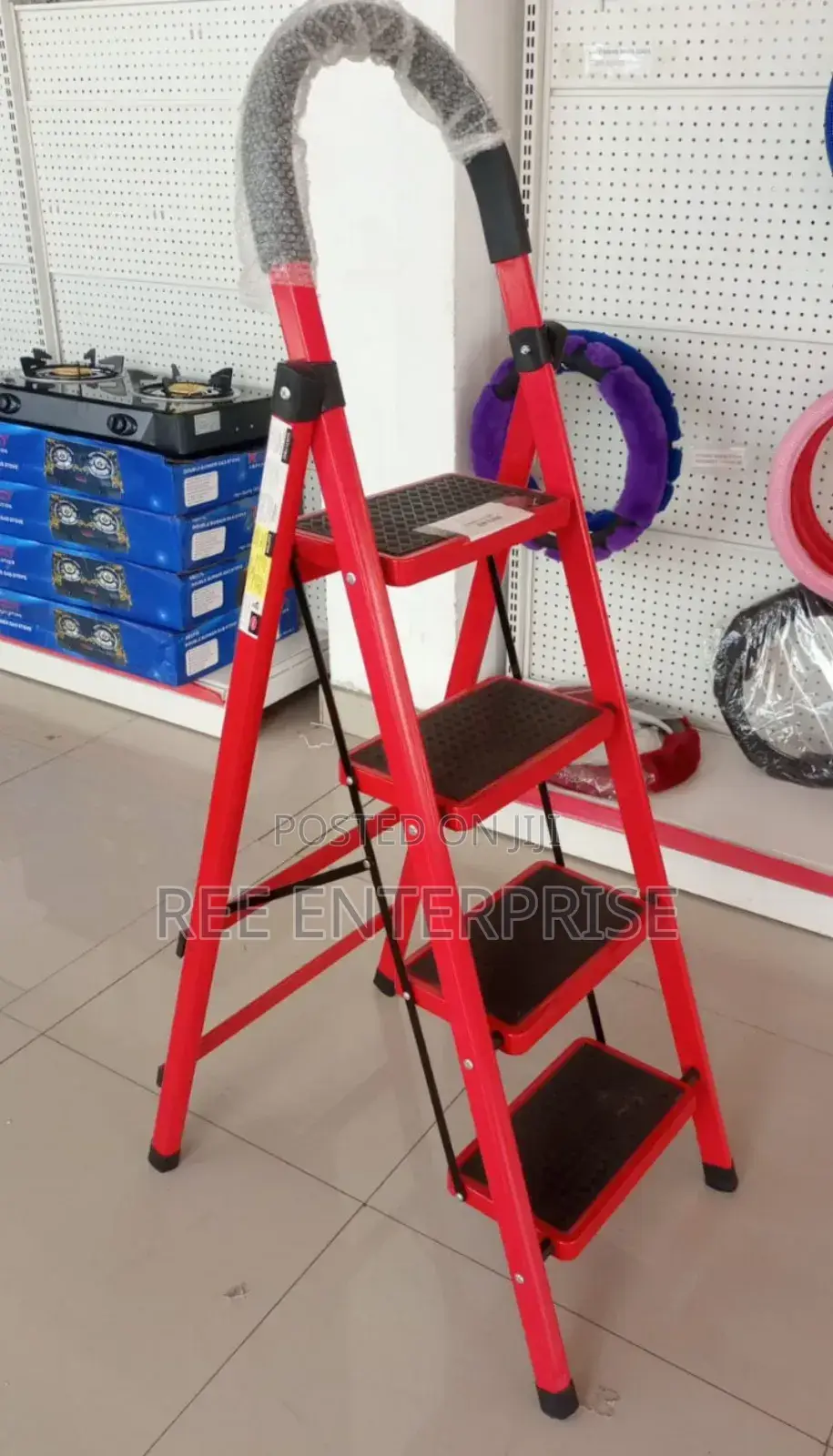 Brand New 4 Step Ladder