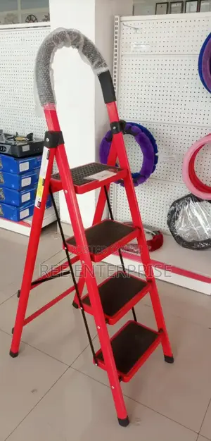 Brand New 4 Step Ladder