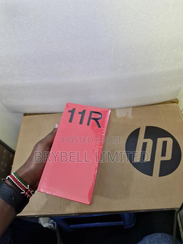 New OnePlus 11 256 GB Black - thumbnail 2