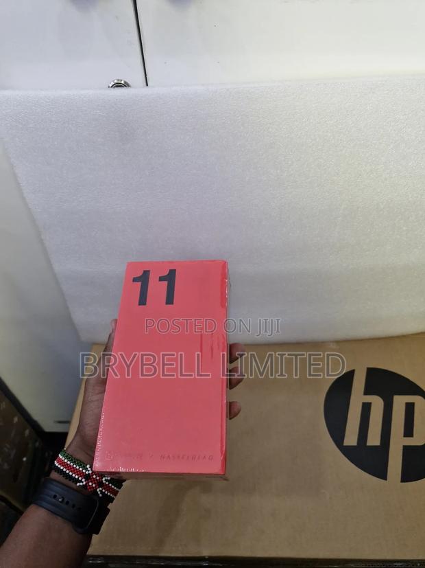 New OnePlus 11 256 GB Black - thumbnail 3