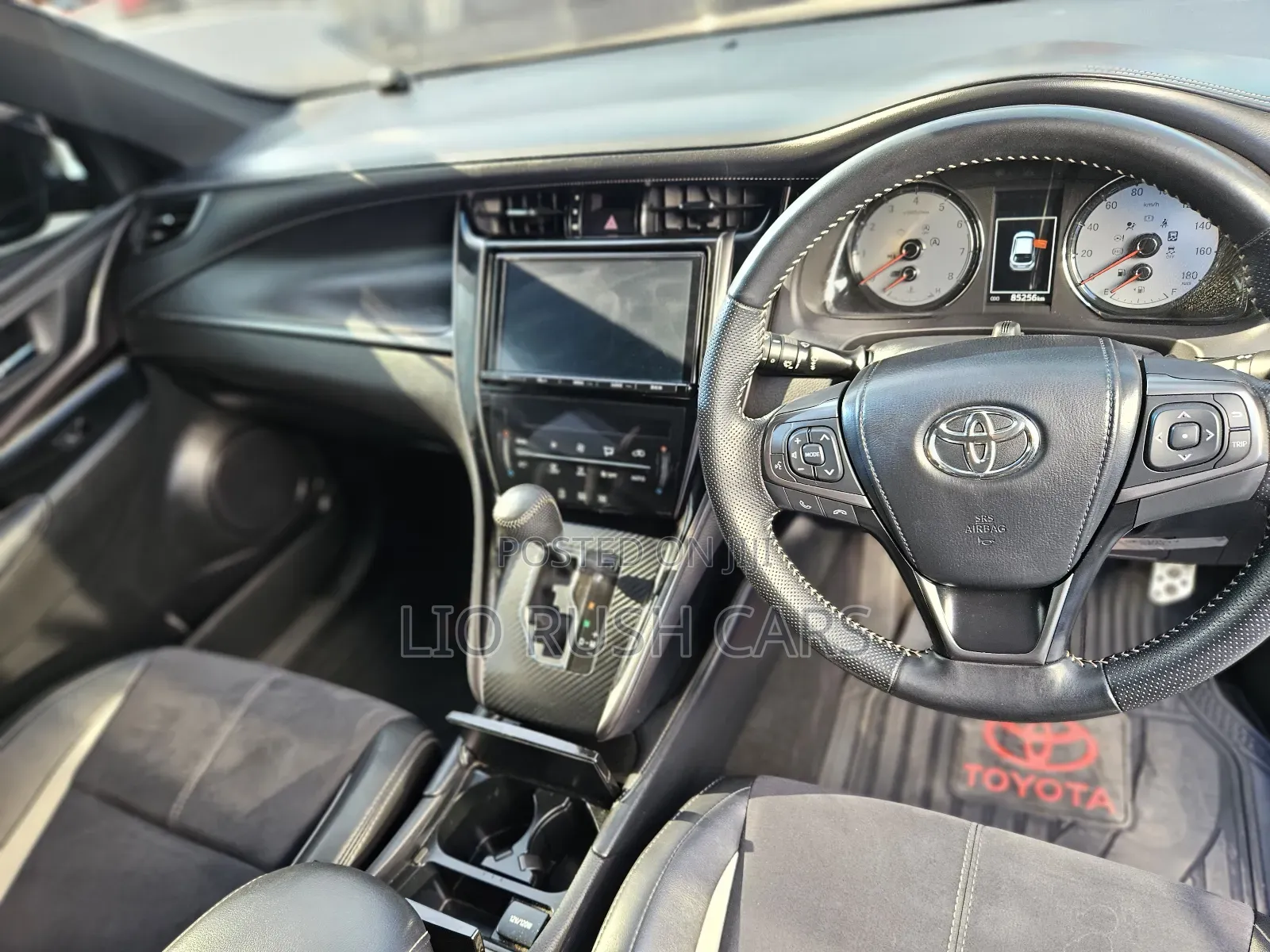 Toyota Harrier 2018 Black