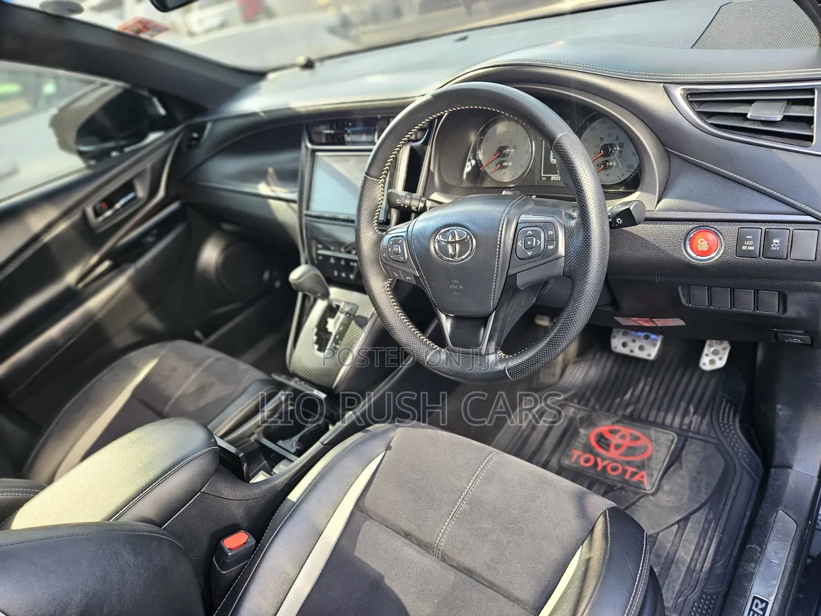 Toyota Harrier 2018 Black