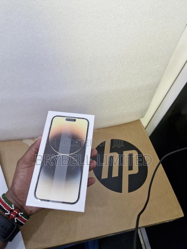 New Apple iPhone 14 Pro Max 256 GB Gold - thumbnail 3