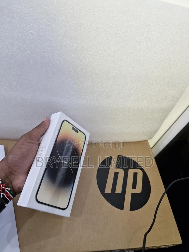 New Apple iPhone 14 Pro Max 256 GB Gold - thumbnail 4