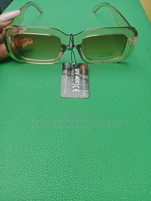 Unisex Uv Protect Stylish Sunglasses - thumbnail 2
