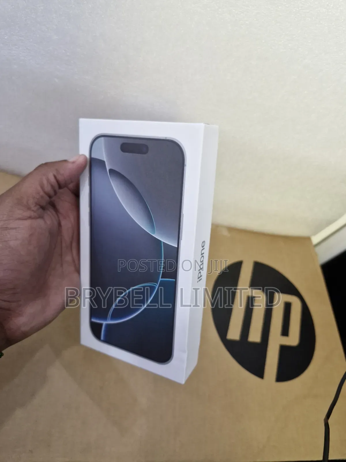 New Apple iPhone 16 Pro Max 256 GB White