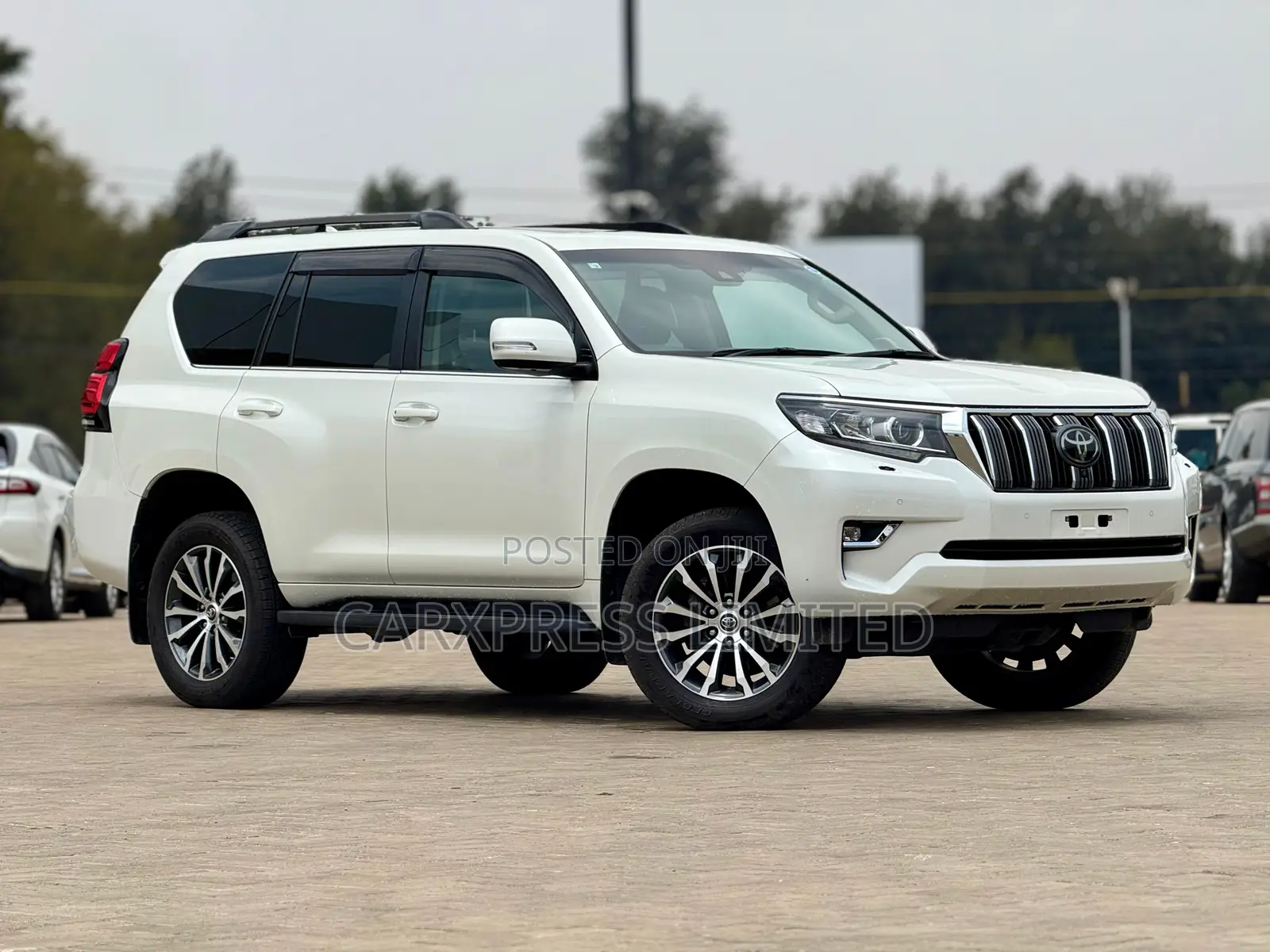 Toyota Land Cruiser Prado 2020 White