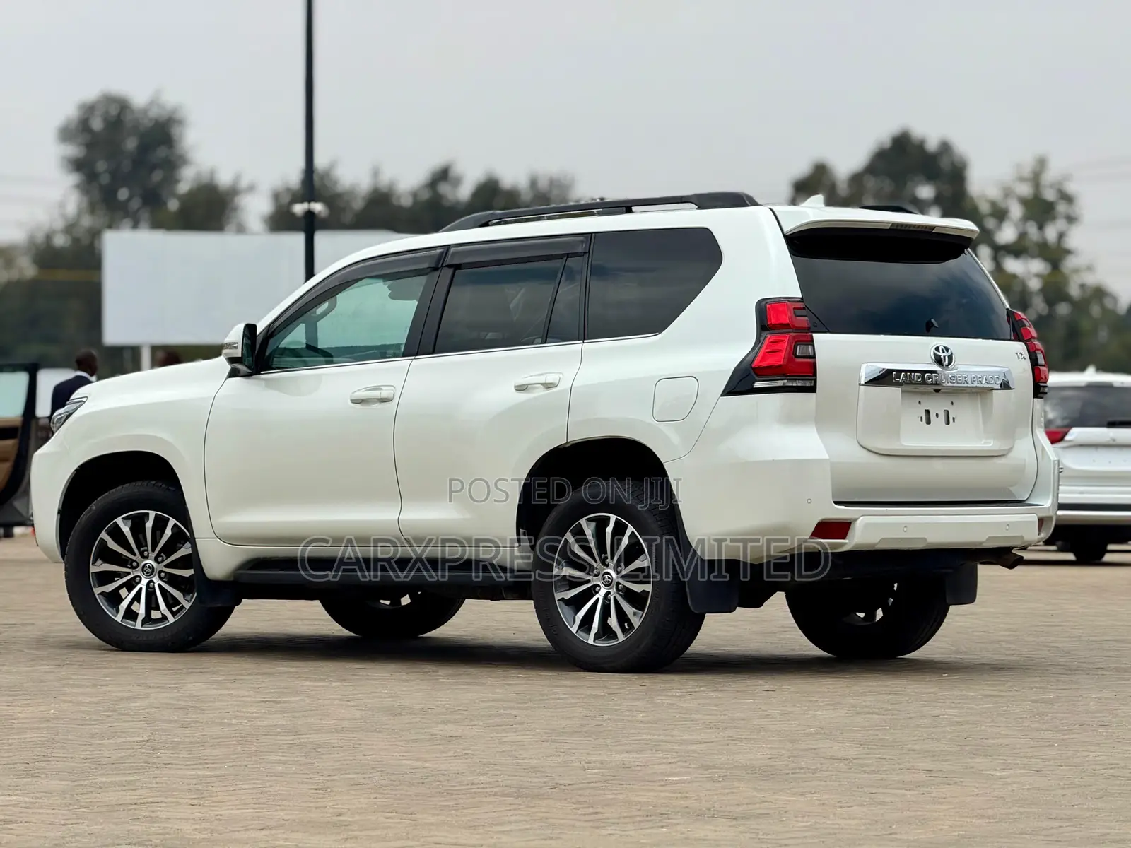 Toyota Land Cruiser Prado 2020 White