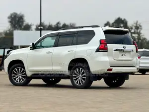 Toyota Land Cruiser Prado 2020 White