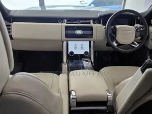 Land Rover Range Rover Vogue 2019 White