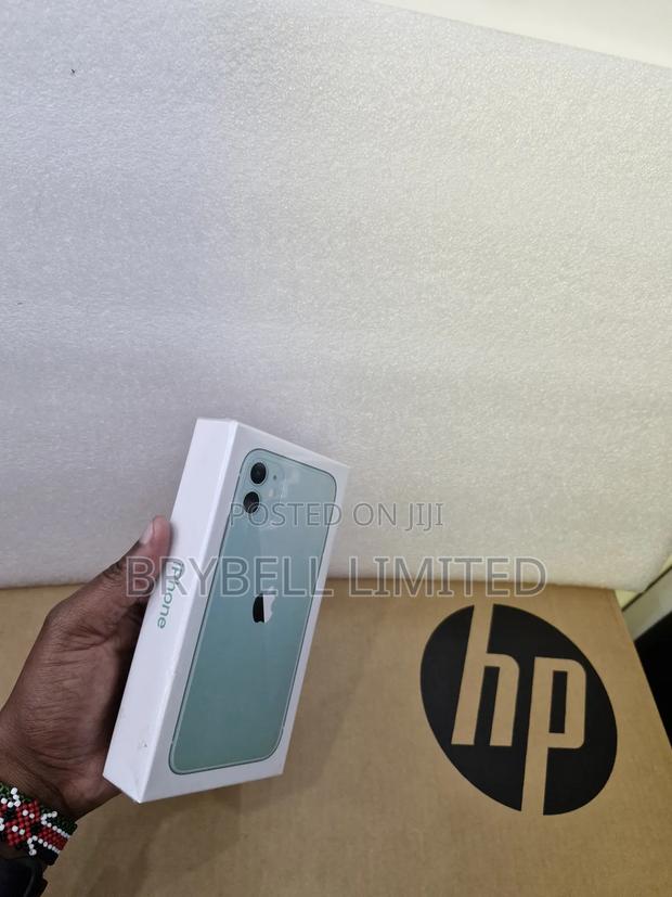 New Apple iPhone 11 128 GB Green - thumbnail 3