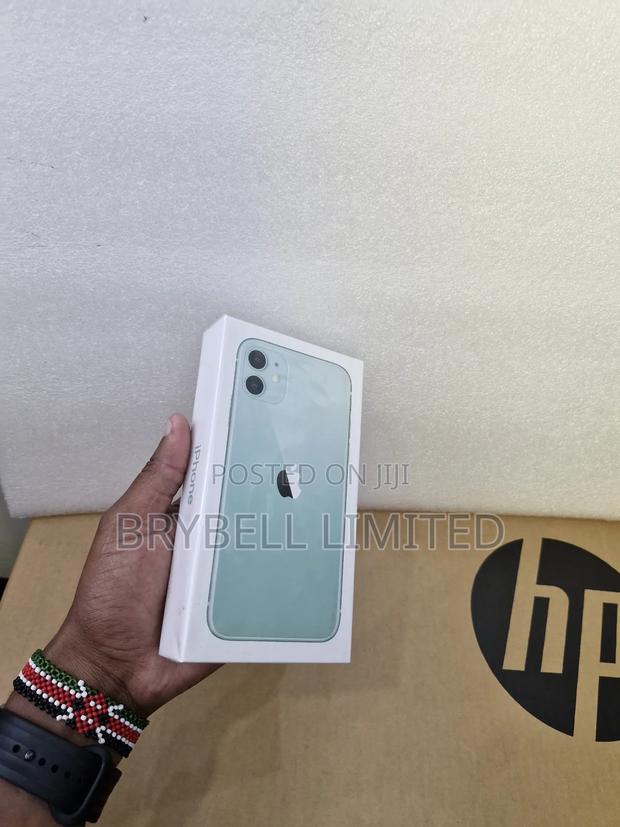 New Apple iPhone 11 128 GB Green - thumbnail 4