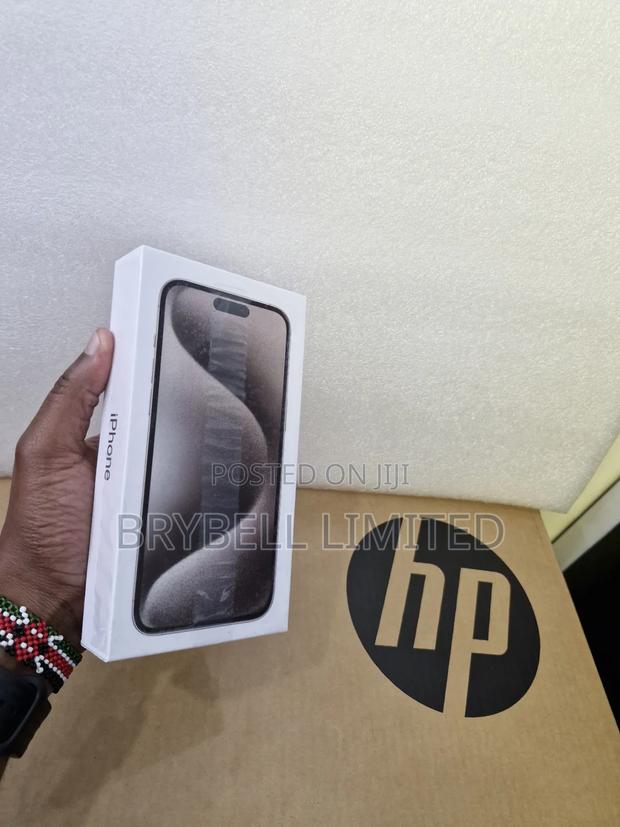 New Apple iPhone 15 Pro Max 256 GB White - thumbnail 7