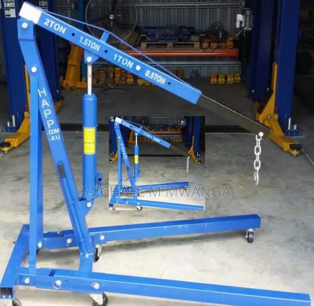 2000kg Engine Crane