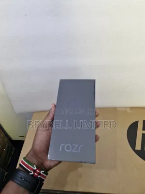 New Motorola Razr 2022 256 GB Gray