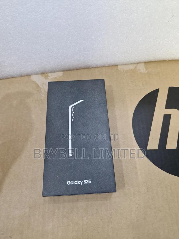 New Samsung Galaxy S25 256 GB Blue - thumbnail 4