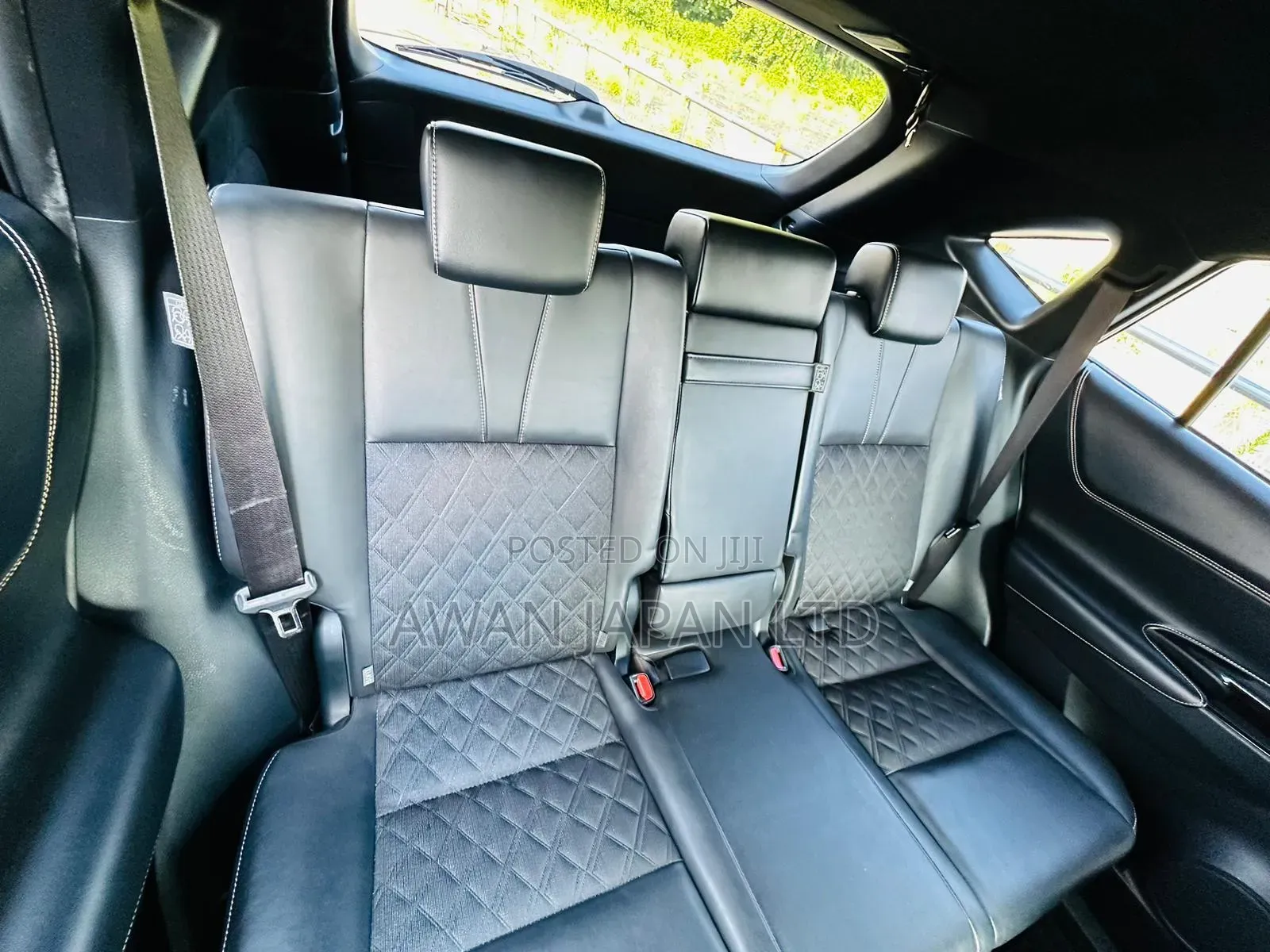 Toyota Harrier 2.5 Hybrid 4WD 2018 Black