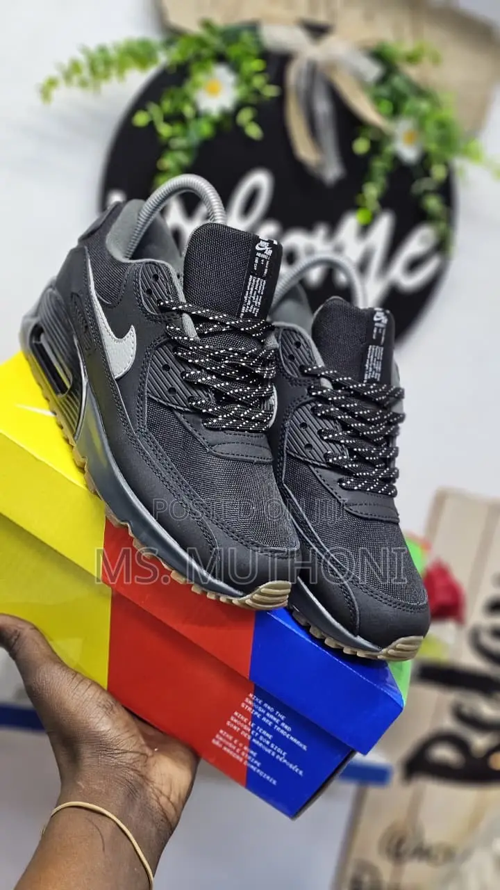 Assorted New New Airmax 90s 36/37/38/39/40/41/42/43/44/45