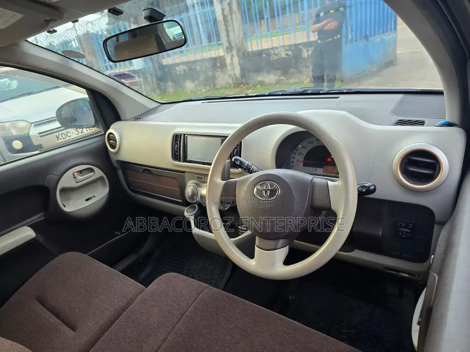 Toyota Passo 1.0 AWD 2015 Pink