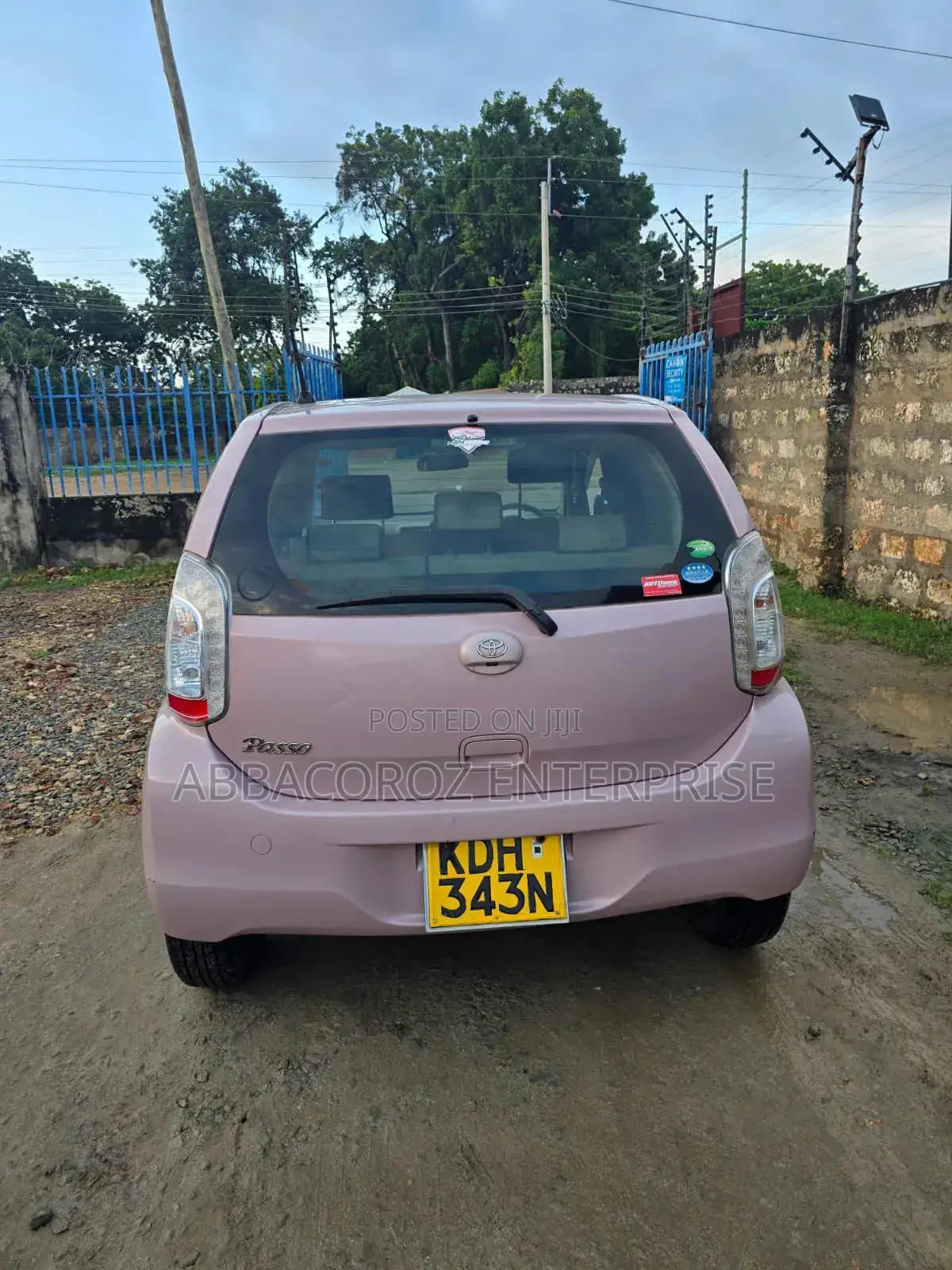Toyota Passo 1.0 AWD 2015 Pink