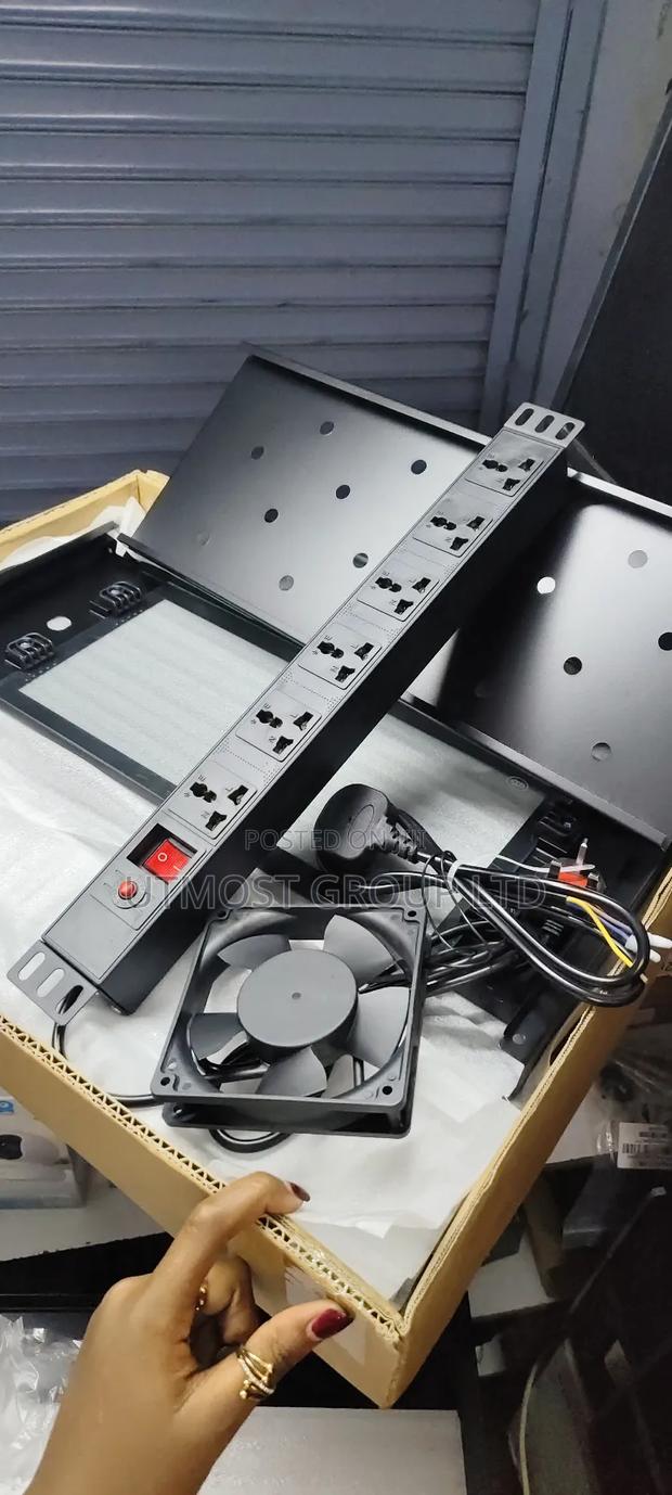 Premium 4u Wall Mount Data Server Cabinet - thumbnail 3