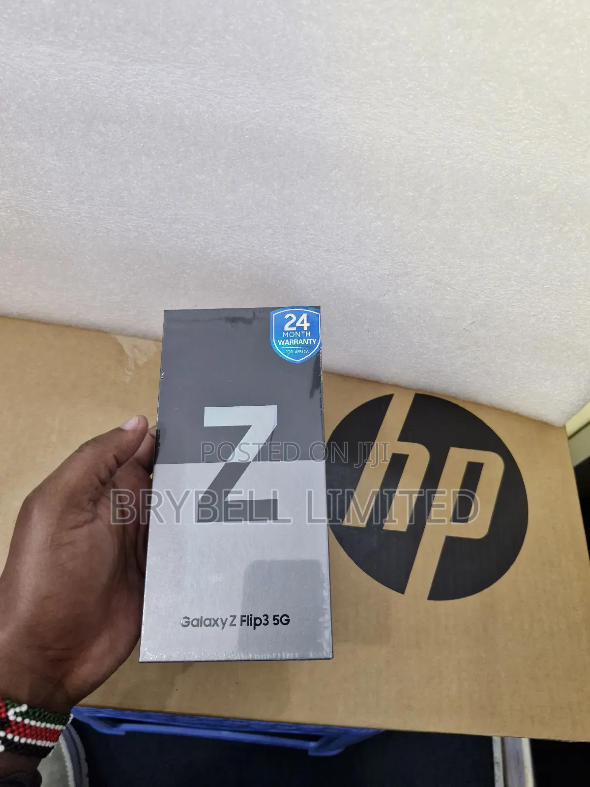 New Samsung Galaxy Z Flip3 5G 256 GB Purple