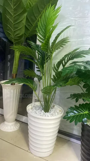 Palm in Spiral Plastic Vase