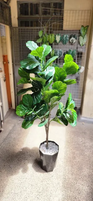 Luxury Standing Unique Plants With Vase