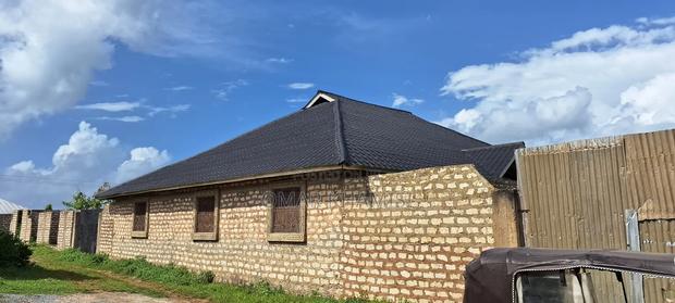 Two Units House For Sale - thumbnail 5