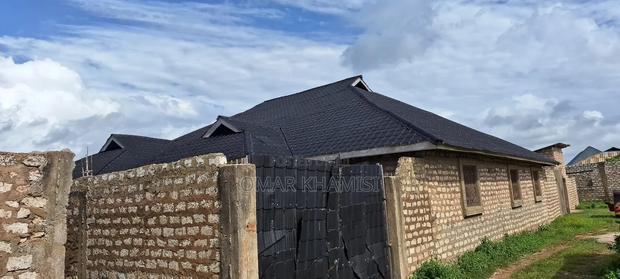 Two Units House For Sale - thumbnail 6