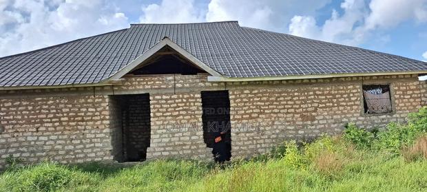 Two Units House For Sale - thumbnail 7