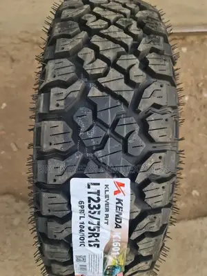 235 /75 R15 Kenda Klever (R/T).